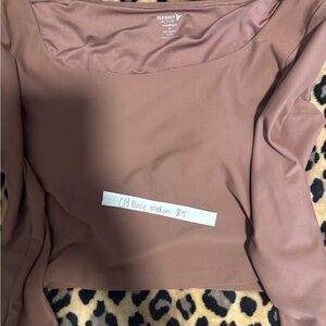 Old Navy Women's Long Sleeve Top in Tan